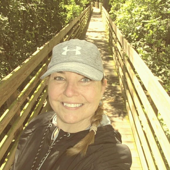 β€Meet your Posher, Ronnelle β€ - Picture 6 of 9